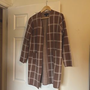 Simply Styled along Sweater with Double Pocket